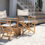 Grand Seaview Retreat - Walk To The Beach