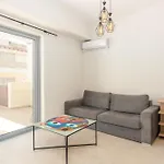 Luxury Penthouse Near Acropolis