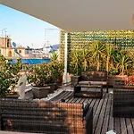 Bachelor Penthouse With Roof Garden Access, 15 M Walk To Acropolis