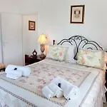 Eleni'S Village Suites