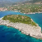 Notos Hotel Kardamili