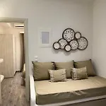 Naxos Petite Studios