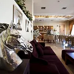 Crystal City Hotel
