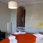 Virginia Hotel
