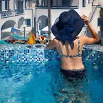 Roula Villa Studios & Apartments