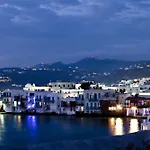 Yanna Asteri Suites