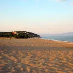 Aktaion Resort