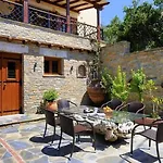 Ikosimo Guesthouse