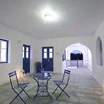 Paros Inn