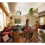 Apollon Hotel