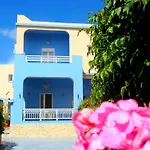 Papafotis Apartments & Suites