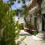 Hotel Maroulis
