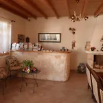 Hara Studios And Apartments