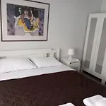 Stefanie'S Rooms 2