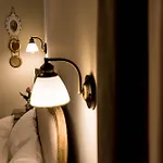 Kyria Boutique House