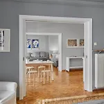 Bright Bright A Central Apartment With Balcony
