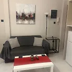 Cozy Flat In Hilton, Central Athens, 3' Metro, Vfm!