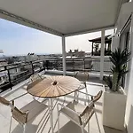 Luxury Penthouse W/ Sea View