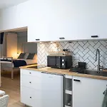 Kolonaki Athens Semi-Basement Apartment For 3 Pers