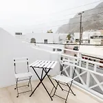 White Wave Studio 2