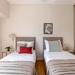 Luminous 3Br Apartment In Cholargos By Upstreet