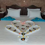 Tinos Aqua Palazzo