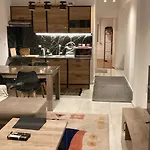 Acropolis Casa Historical Centre Top Floor Luxury Suite 150 Meters To Metro