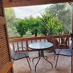 Olive Garden Loft Apartment