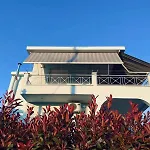 Zozefine House