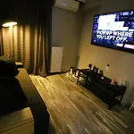 Yannis Apartments - Stylish Stay With High-Speed Wi-Fi