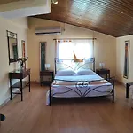 Evas Guesthouse