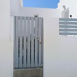 Lava Guesthouse Prive