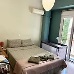 Cozy & Bright Home 50M From Subway -Agios Antonios