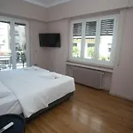 Elegant Apartment Downtown Athens II