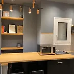A Place 4U No10 - Garden-Level Getaway 2 Bedroom 2 Bathroom Apartment With Yard