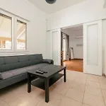 Skyline Penthouse 2Bd Apartment Close To Metro Station