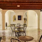 Nefeli Hotel