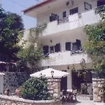 Yasemi Rooms