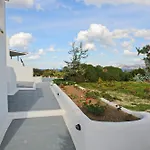 Sarakiniko View Studios