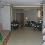 Niriides Studios And Apartments