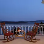 Villa Myrtis