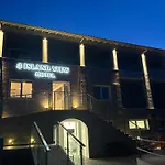 3 Island View Hotel