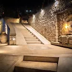 Siora Tanto Rustic Villa