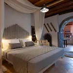 Madalena'S Summer House