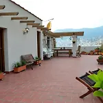 Old-Town Roof-Garden Suite
