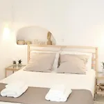 Whitelist Studios In Mykonos Town