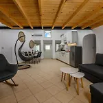 Angeleve Villa With Private Jacuzzi
