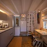 Cosy Boheme Retreat With Sea Views