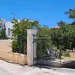 Elli'S House