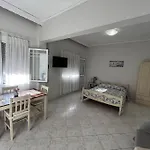 Studio Apartment In Nea Karvali